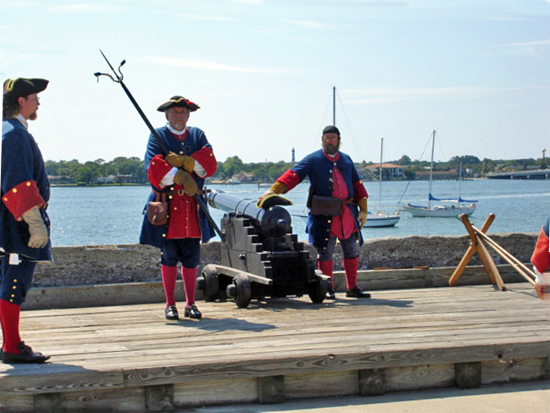 The Spanish soldiers arrive